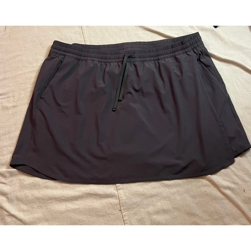 Patagonia Womens Fleetwith Skort Ink Black XXL New 58636 Active Hiking Travel